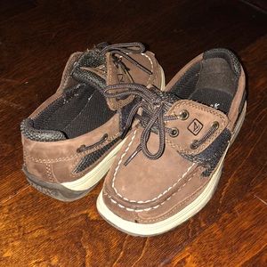 Sperry Intrepid Boat Shoe – Toddler Boys US 10M